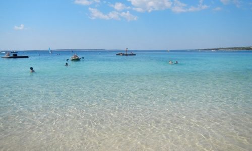 Plaza_Kamp_Simuni_05